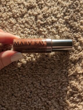 Mary Kay Shimmer Lip Gloss - Sparkling Bronze Glow
